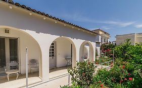 Lena Kassiopi Apartments